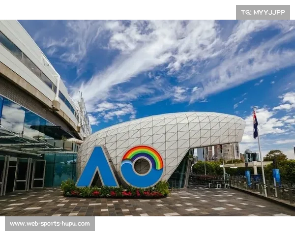 澳网高温提前开赛，墨尔本公园三场馆可闭合顶棚